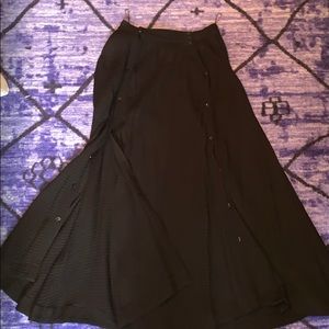 Black Midi waffle skirt button slits & pockets